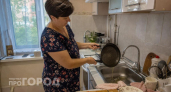 Перестаньте портить трубы на кухне: вот единственный правильный способ утилизации масла после жарки