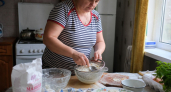 Перестаньте забивать сырники мукой: замените её на этот копеечный продукт и получите нежнейший десерт как в кафе