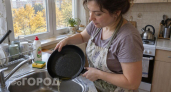 Перестаньте заливать масло в раковину: узнайте простой способ утилизации жира без вреда для ваших труб