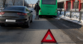 В Сочи водитель УАЗа въехал в очередь на АЗС, обошлось без пострадавших
