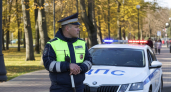 Водителя оштрафовали на 2 тысячи рублей за езду по тротуару в парке Галицкого