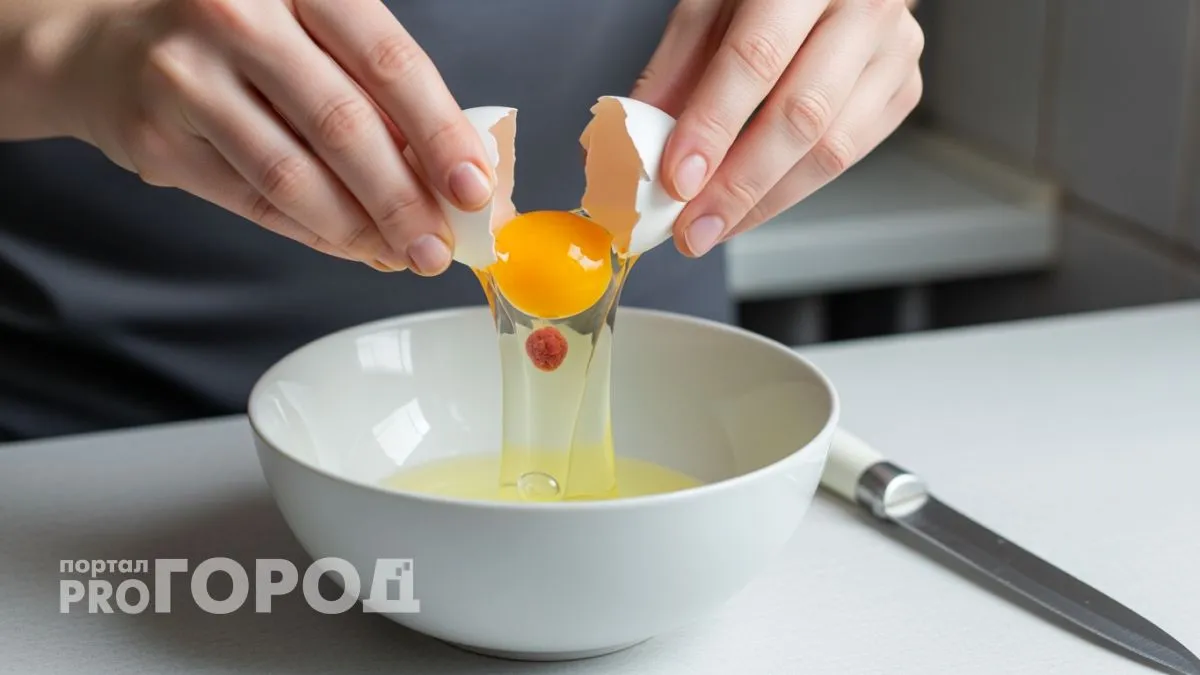 Почему наши бабушки никогда не выбрасывали яйца с темными пятнами в желтке