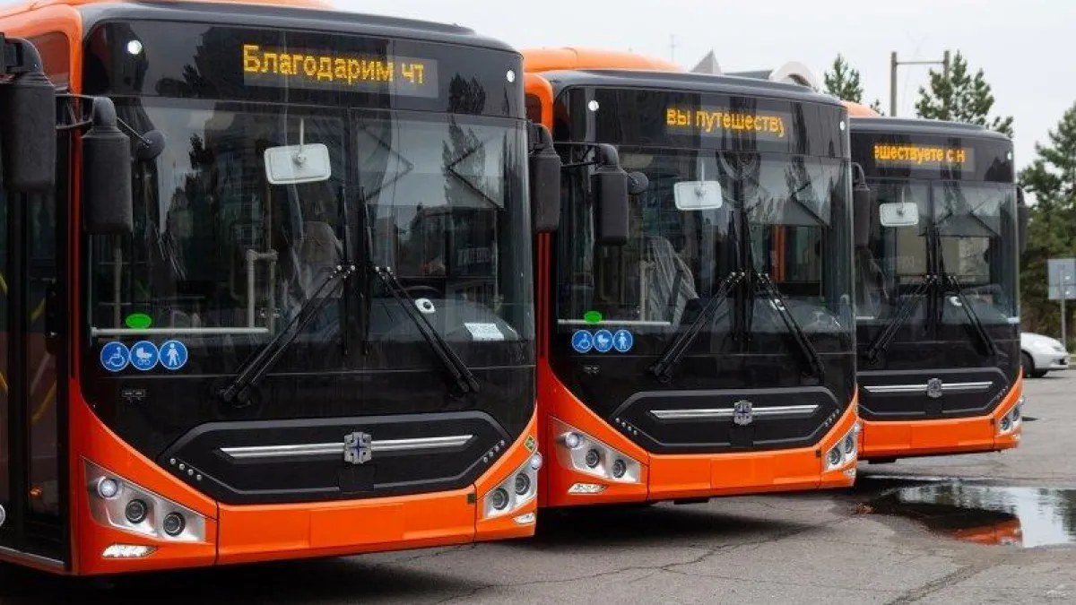 Пять пассажиров автобуса чудом избежали ранений от осколков дронов в Сочи