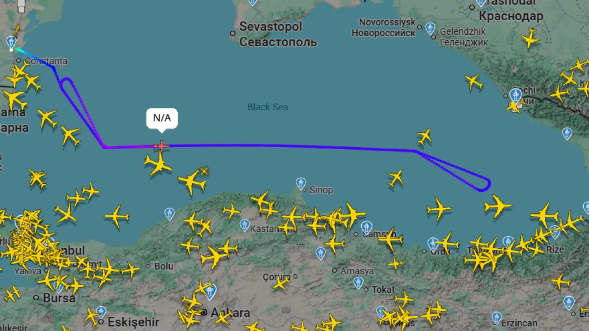 Загадочная «Артемида» со скрытыми номерами шпионит у берегов Кубани