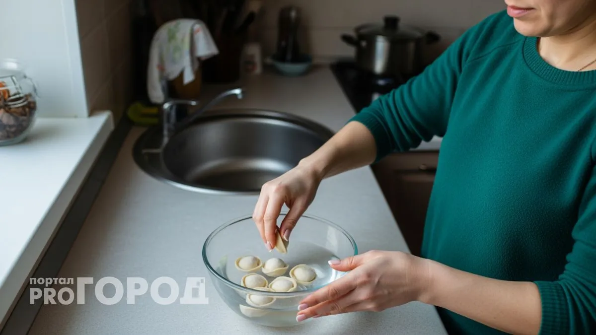 Один ингредиент который добавляют в воду для пельменей и они никогда не развалятся