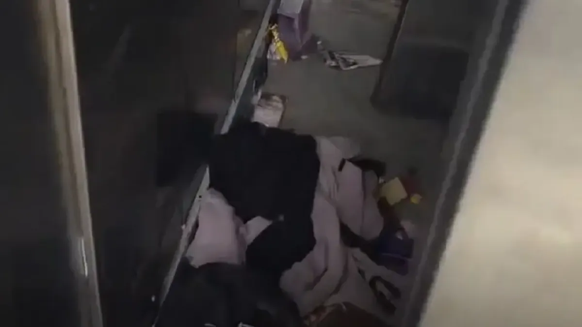 Вандалы подожгли камеру и разгромили лифт в краснодарском переходе