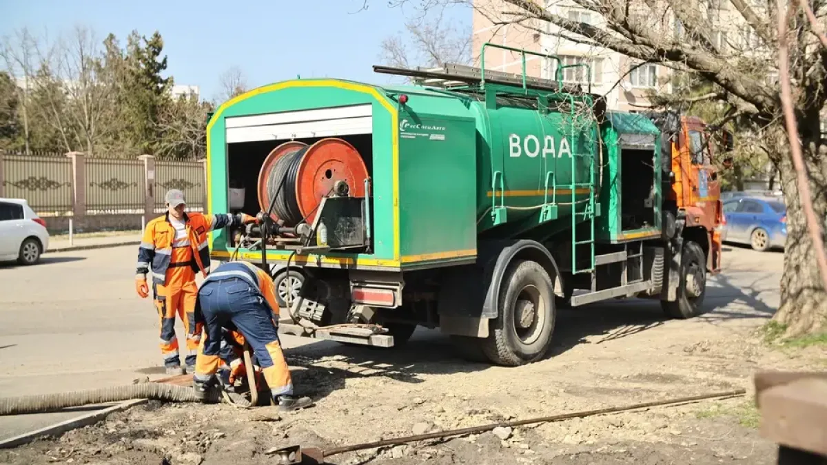 Краснодар прочистил 886,5 км ливневок за пять лет