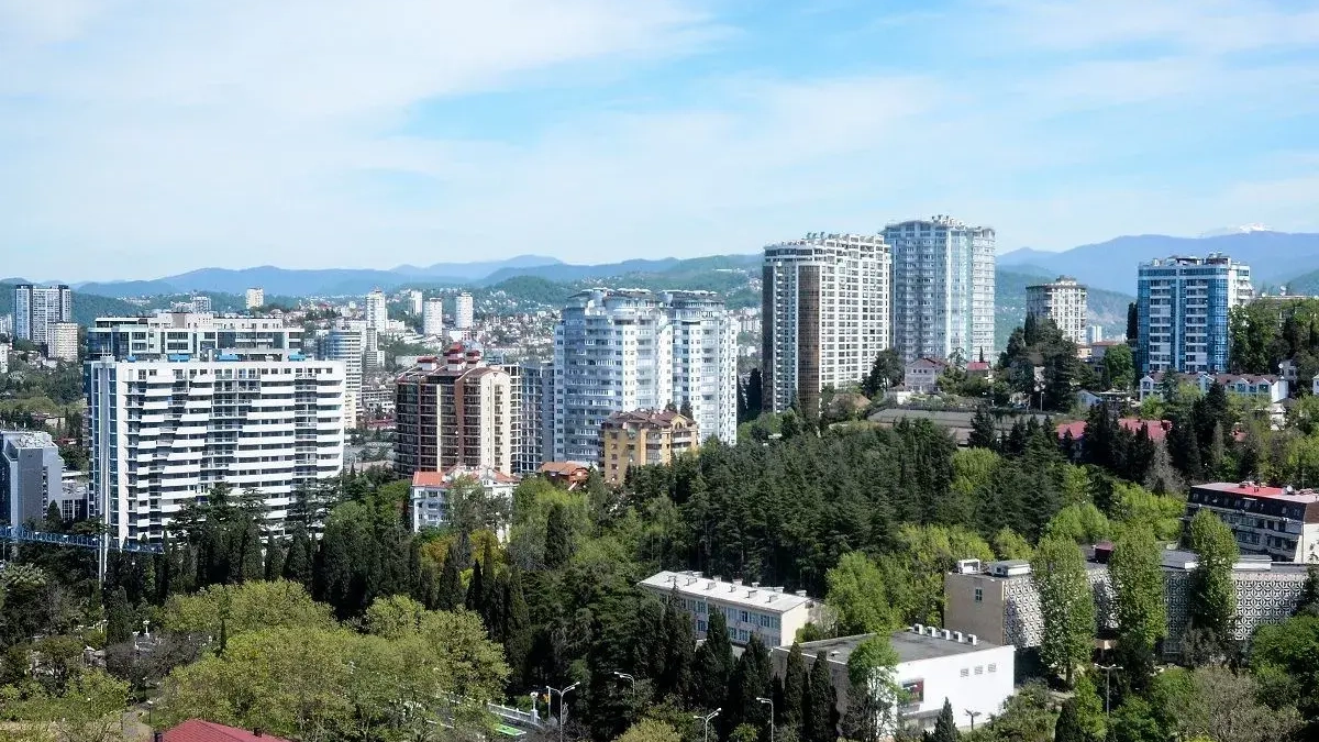 Рынок новостроек Сочи потерял 60% сделок: что происходит с ценами