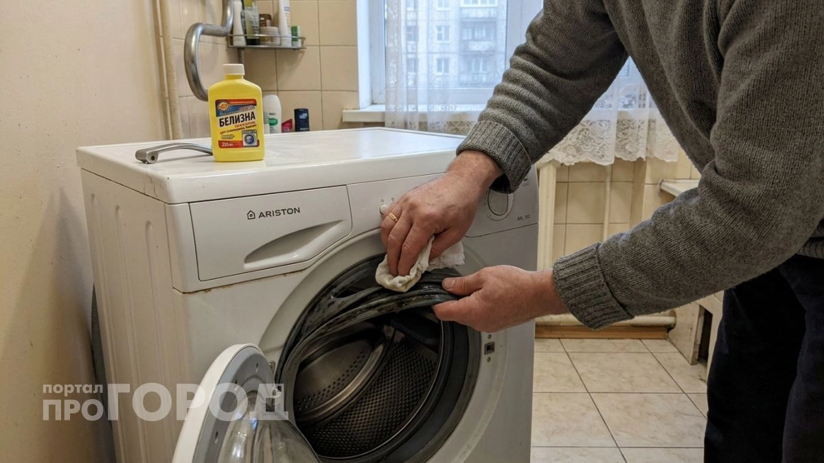 Один слой этого средства на резинку — и чернота с манжеты уходит без скрабов и усилий