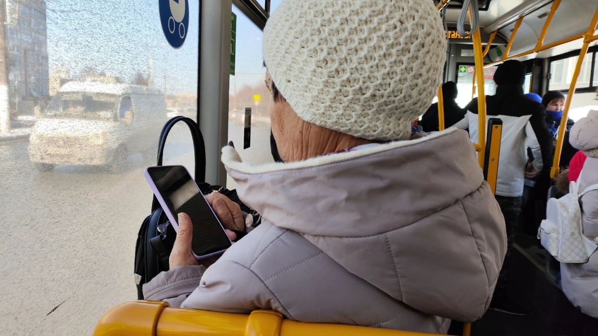 Кошмар в автобусе и на теплоходе: как пенсионерки портят отдых — реальные истории из туров по России