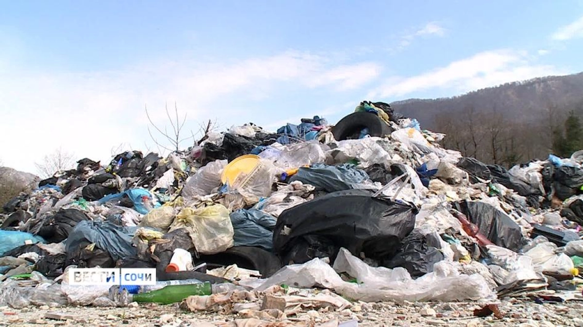 Сочи за неделю вывез 3,6 тысячи тонн мусора и устранил 180 аварий