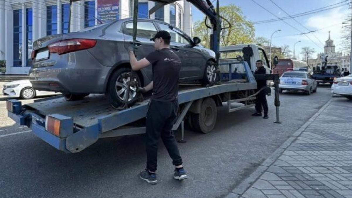 За два года эвакуаторы вывезли более 32 тысяч машин в Краснодаре