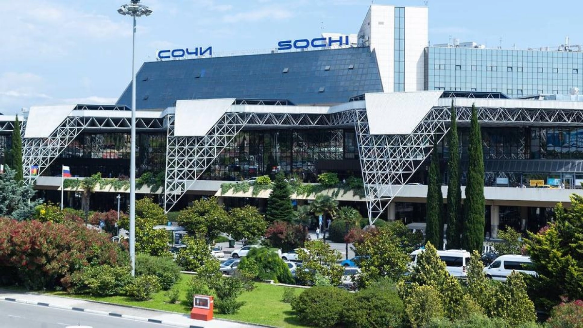 Росавиация исключила закрытие аэропорта Сочи несмотря на 30 ограничений с начала года