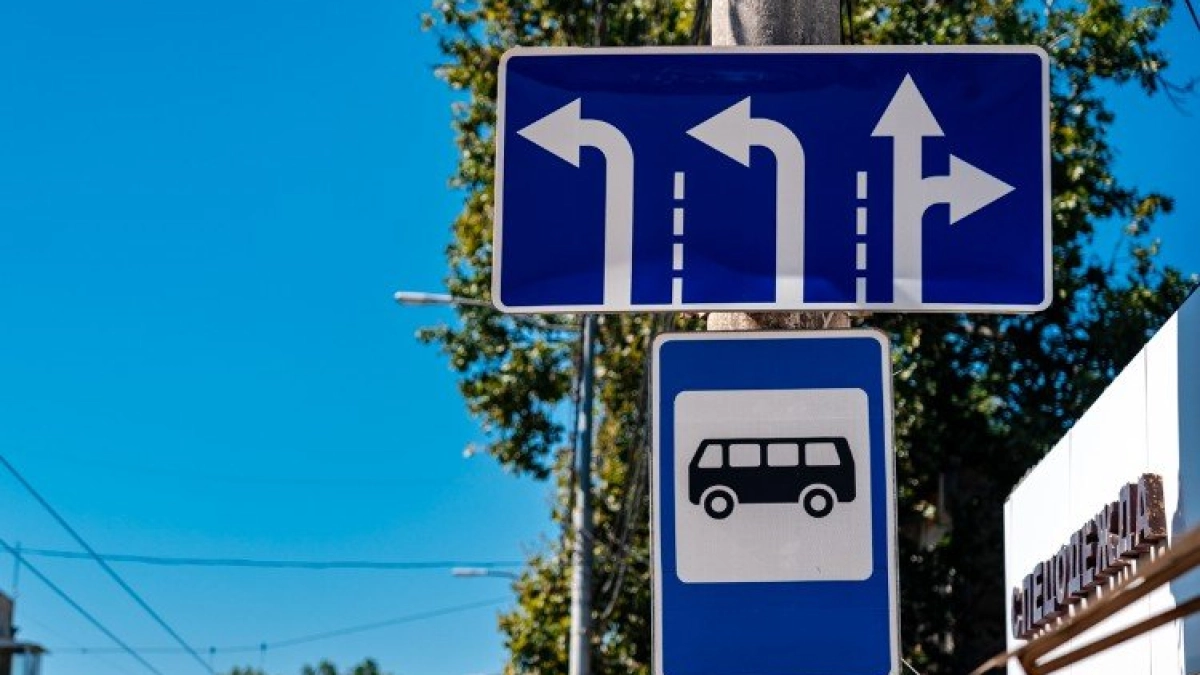 Пять автобусных маршрутов в Туапсе продлили к кладбищу перед Пасхой