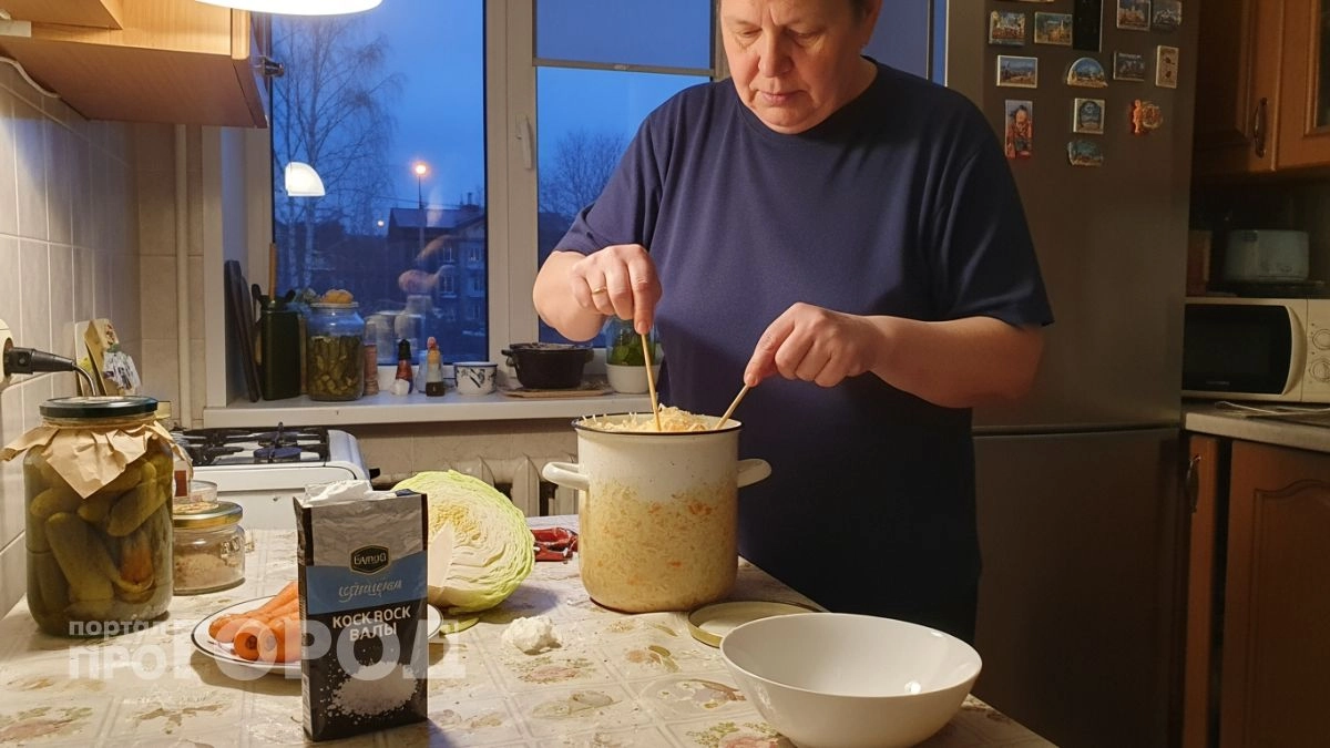 Забудьте про покупную капусту из магазина: готовлю дома идеальную хрустящую закуску всего за пару дней