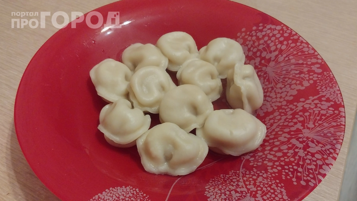 «Тесто с котом»: американка высмеяла наши пельмени, но после одного укуса попросила рецепт