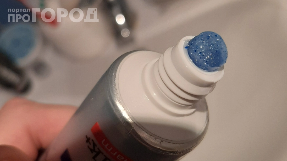 Выдавил тюбик зубной пасты на грядку и забыл про тлю: соседи не поверили своим глазам