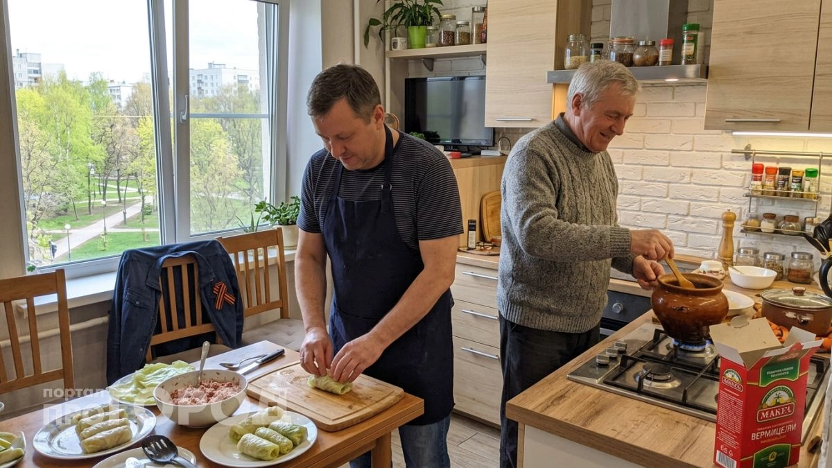 Илья Лазерсон раскрыл секреты марийской кухни: как создают уникальную книгу рецептов нашего региона