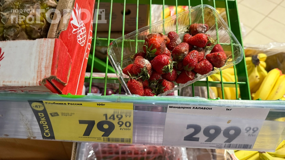 Срезать нельзя выбрасывать: можно ли есть фрукты с плесенью — диетолог раскрыла правду 