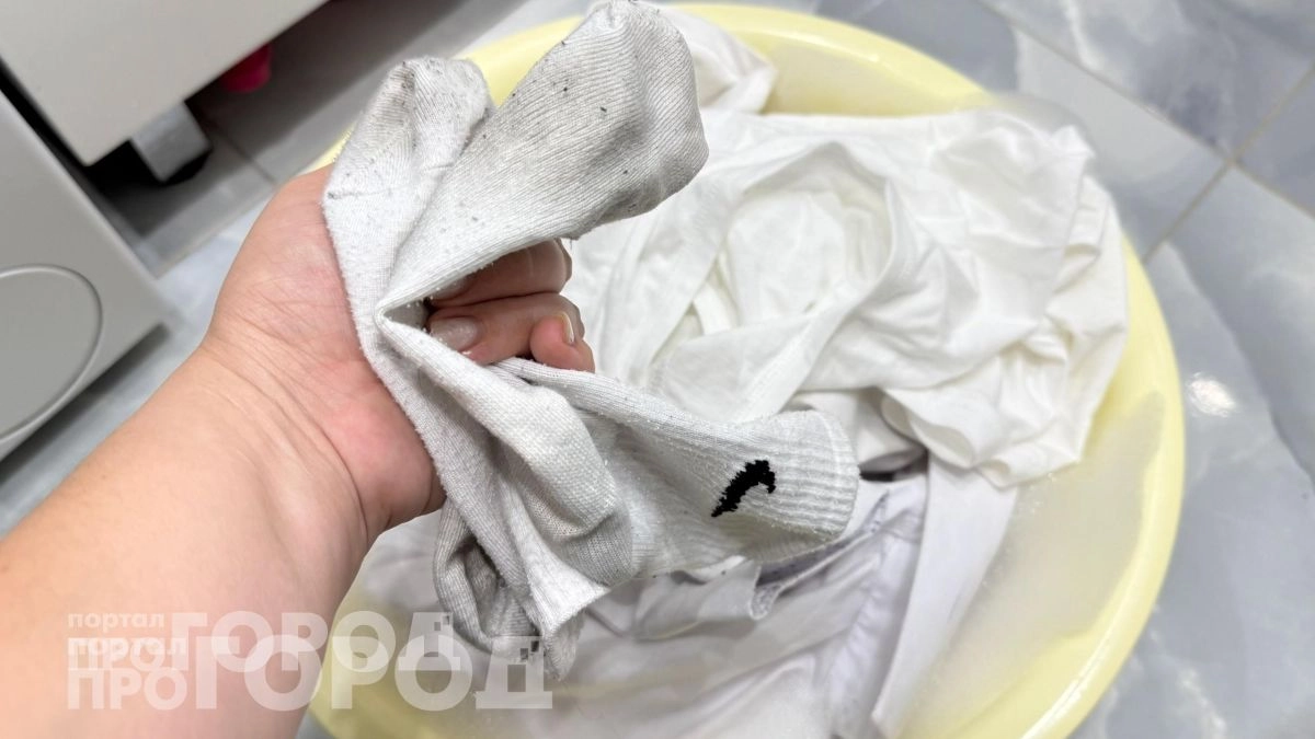 Перестала выбрасывать старые носки: теперь они помогают мне в уборке и экономят приличную сумму в месяц