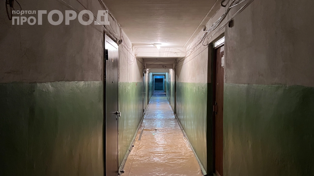 Почему в СССР двери открывались внутрь: правда, которую скрывали десятилетиями