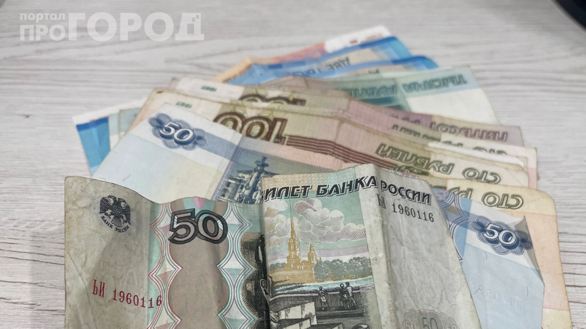 Августовский сюрприз для работающих пенсионеров: сколько прибавят к пенсии в 2026 году