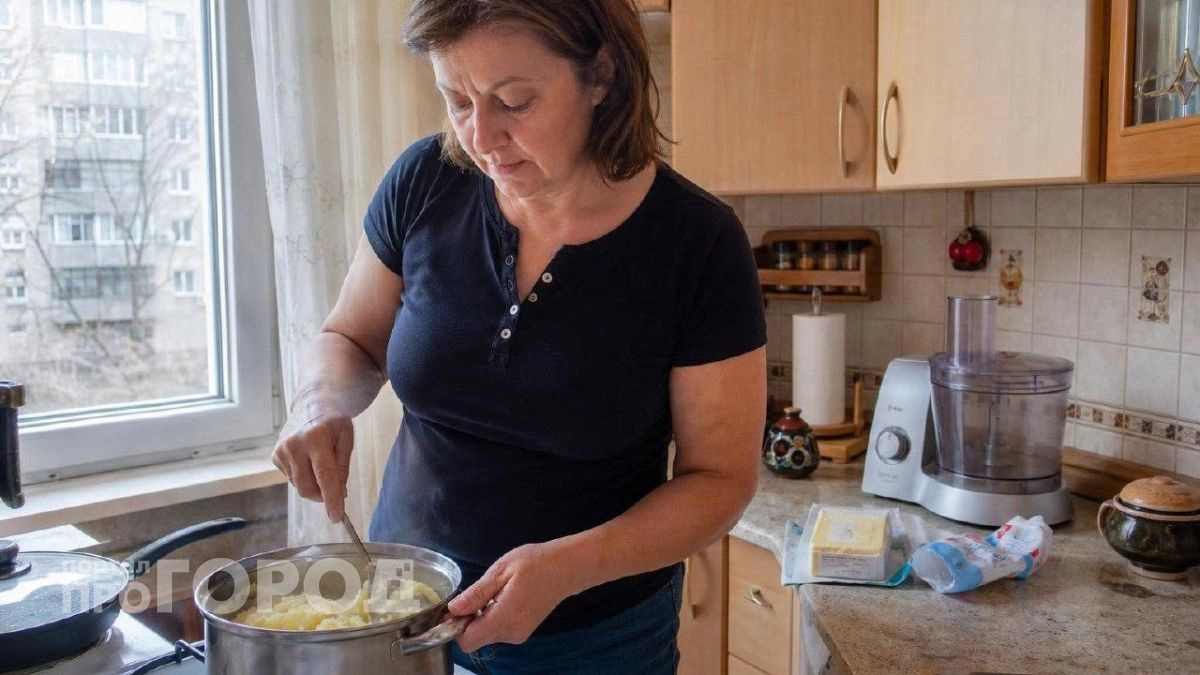 Добавьте этот копеечный продукт в самом конце приготовления: ваше пюре станет нежным как в мишленовском кафе
