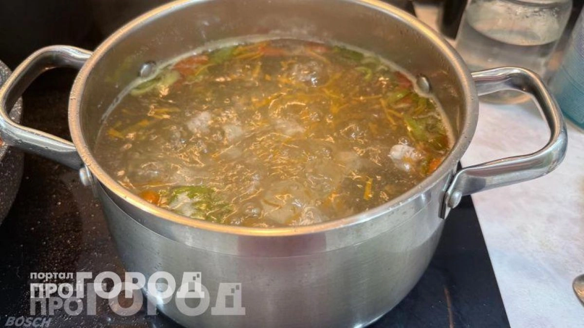 Уберите борщ из меню: кардиологи назвали один суп для укрепления сердца, который полезно варить еженедельно