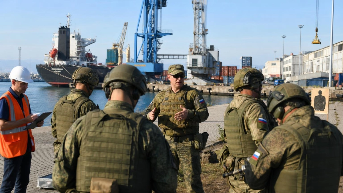 В Морском порту Сочи пройдут учебные стрельбы: мэрия просит не беспокоиться