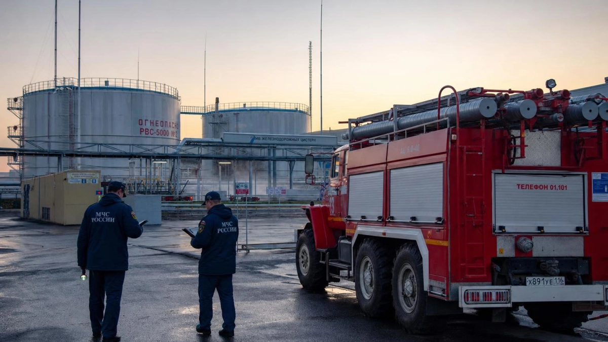Пожар на нефтебазе в Армавире локализован после удара БПЛА