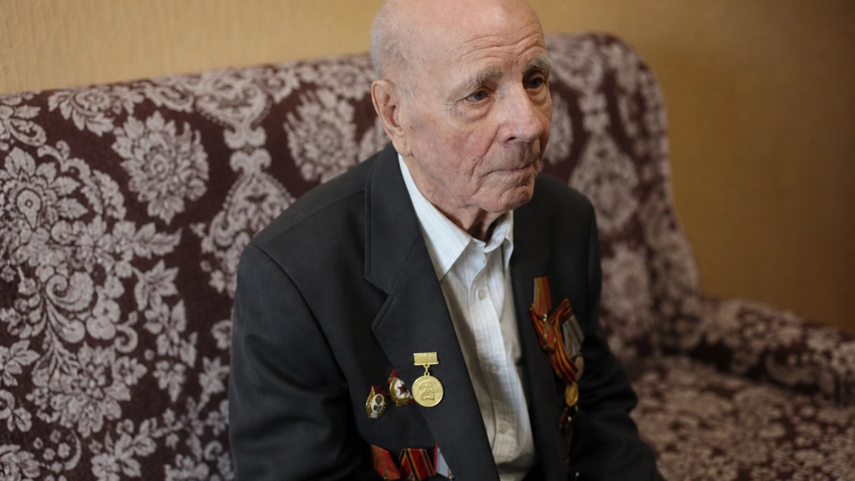 Ветеран ВОВ Пётр Алёшин отметил 100-летие в День России