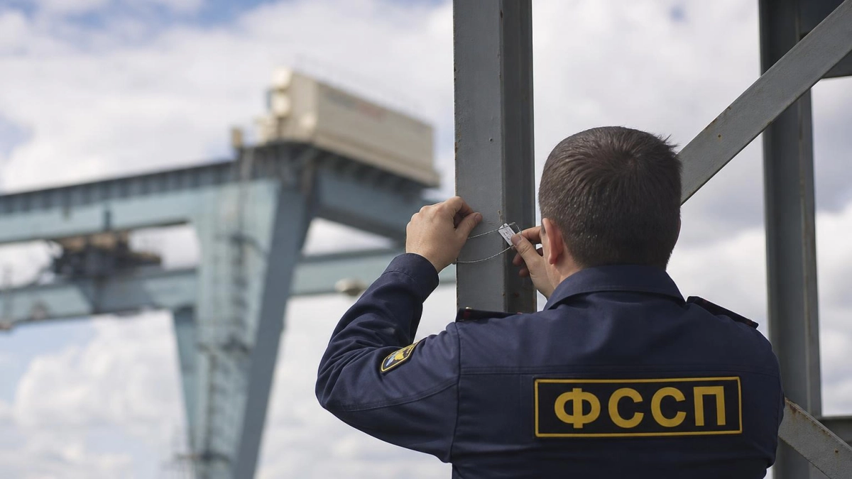 Три портальных крана с коррозией и неисправными тормозами остановили в порту Темрюка