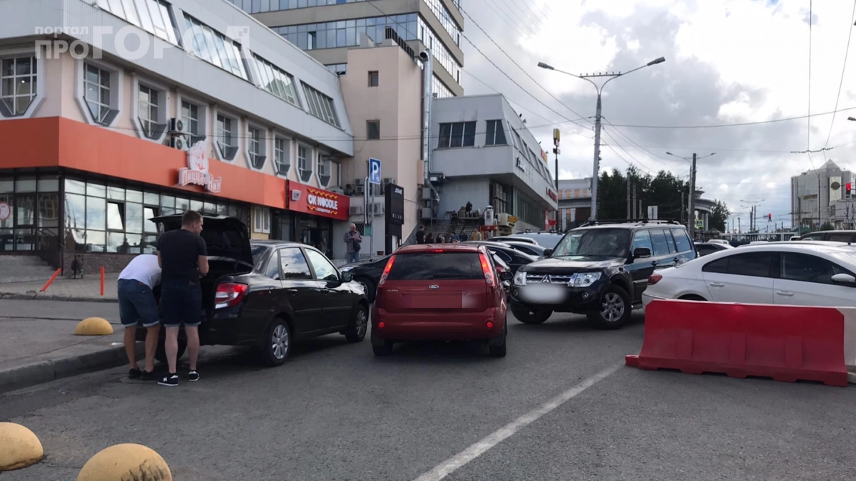 Мотор закипает прямо в пробке: три экстренных действия которые спасут ваш двигатель от капитального ремонта