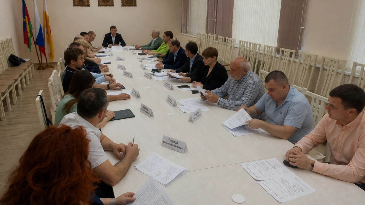 В Краснодаре обсудили вывески, парковки для туристических автобусов и поддержку бизнеса