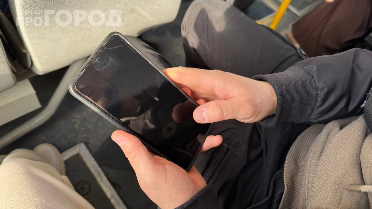 Ваш смартфон перестал радовать скоростью: просто удалите эти три приложения и забудьте про зависания навсегда