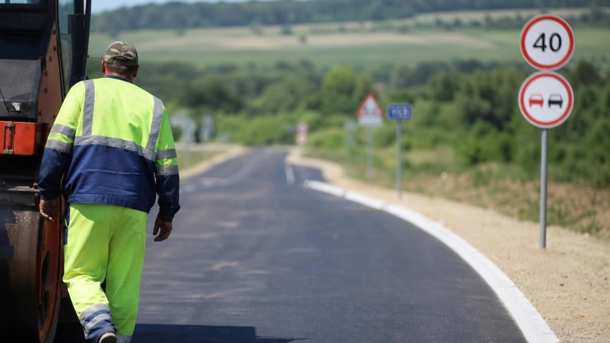 В Крымском районе завершили ремонт участка дороги Андреева Гора — Варениковская — Анапа