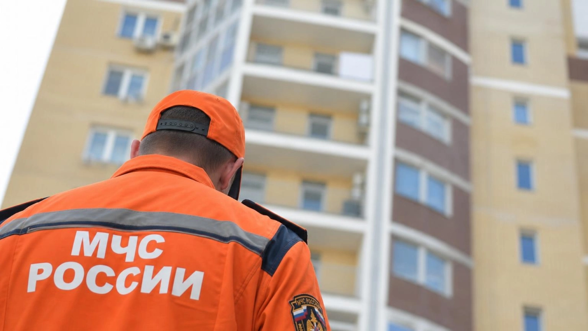 В Краснодаре фрагменты дрона упали на крышу многоэтажки, никто не пострадал