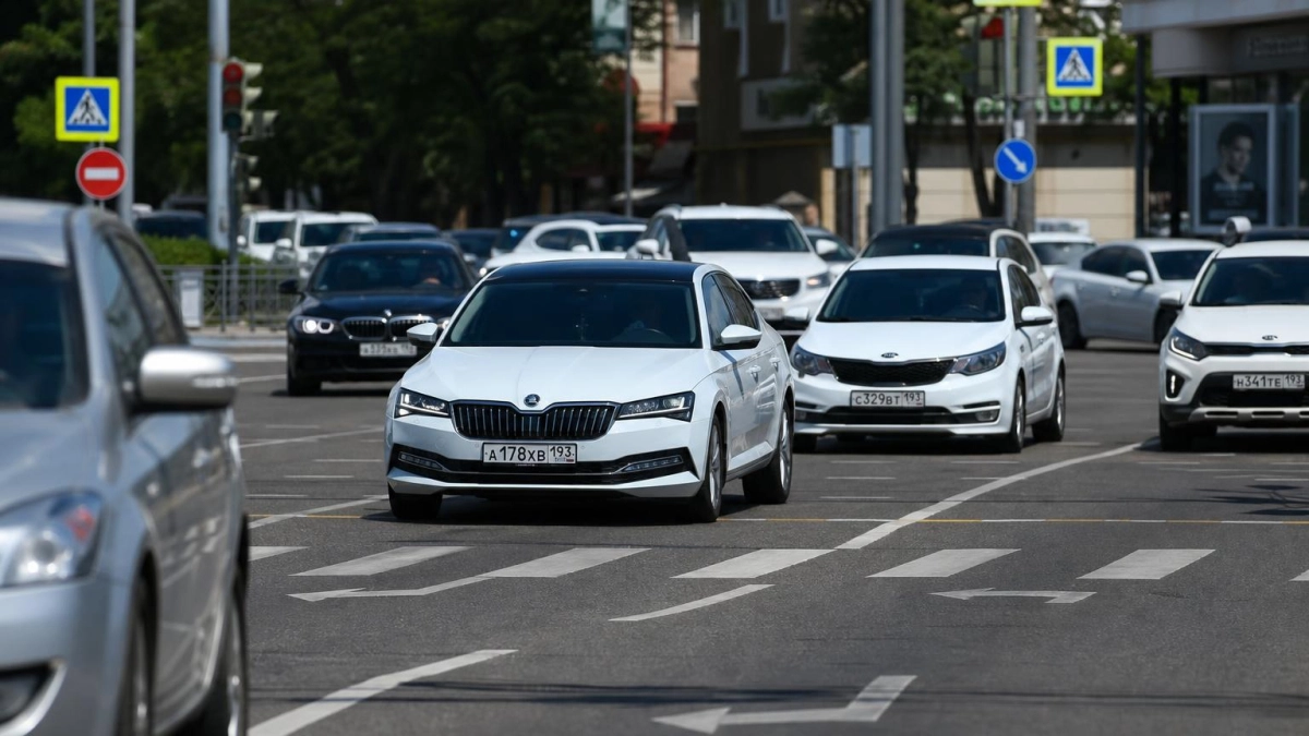 На перекрестке Новаторов и Дзержинского в Краснодаре изменят схему движения с 11 июля