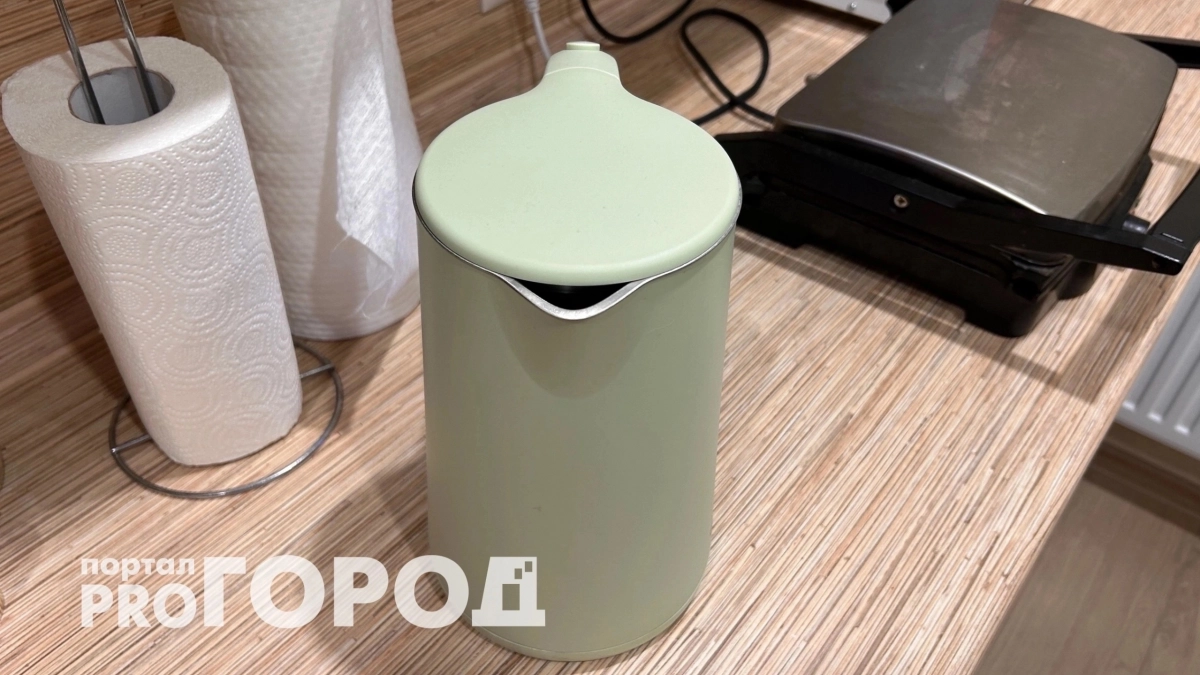 Перестаньте гадать о вреде повторного кипячения: эксперты объяснили что на самом деле попадает в вашу чашку