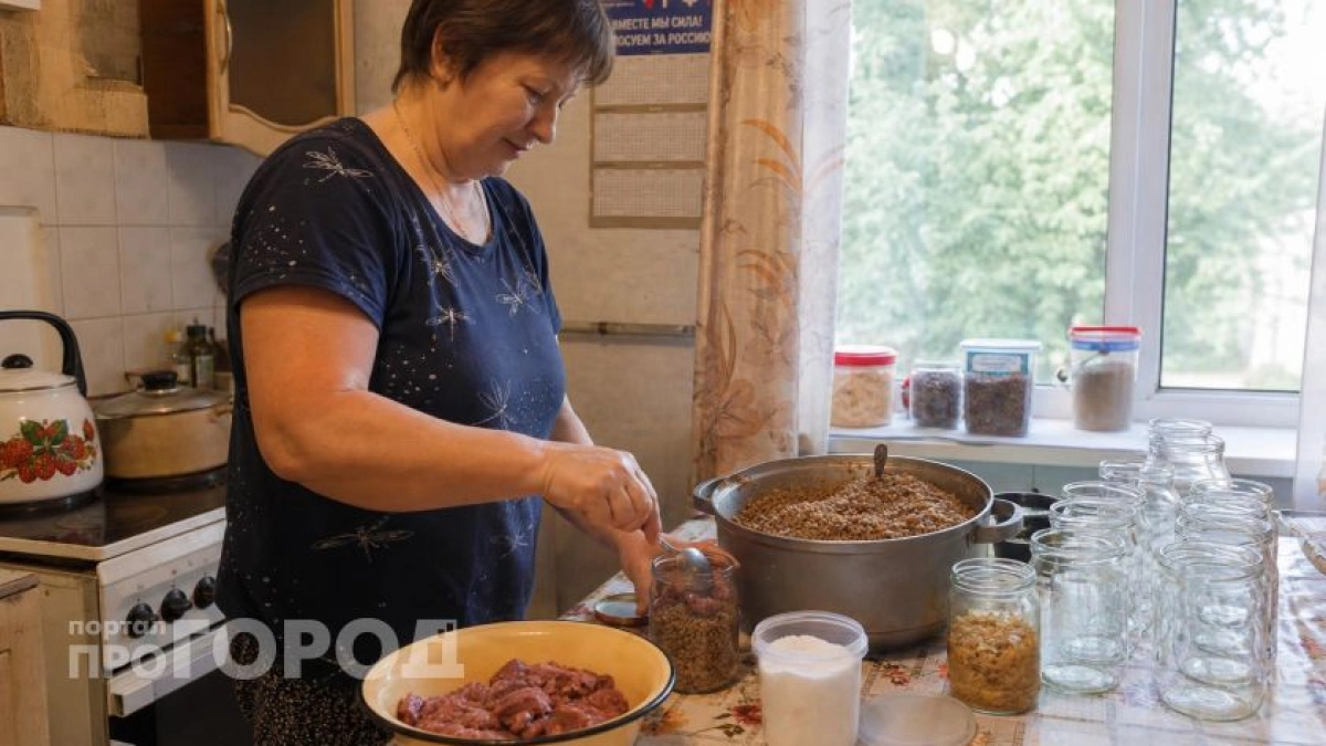 Забыла про ежедневную готовку: просто заготавливаю гречку в банках и экономлю часы на ужинах всю неделю