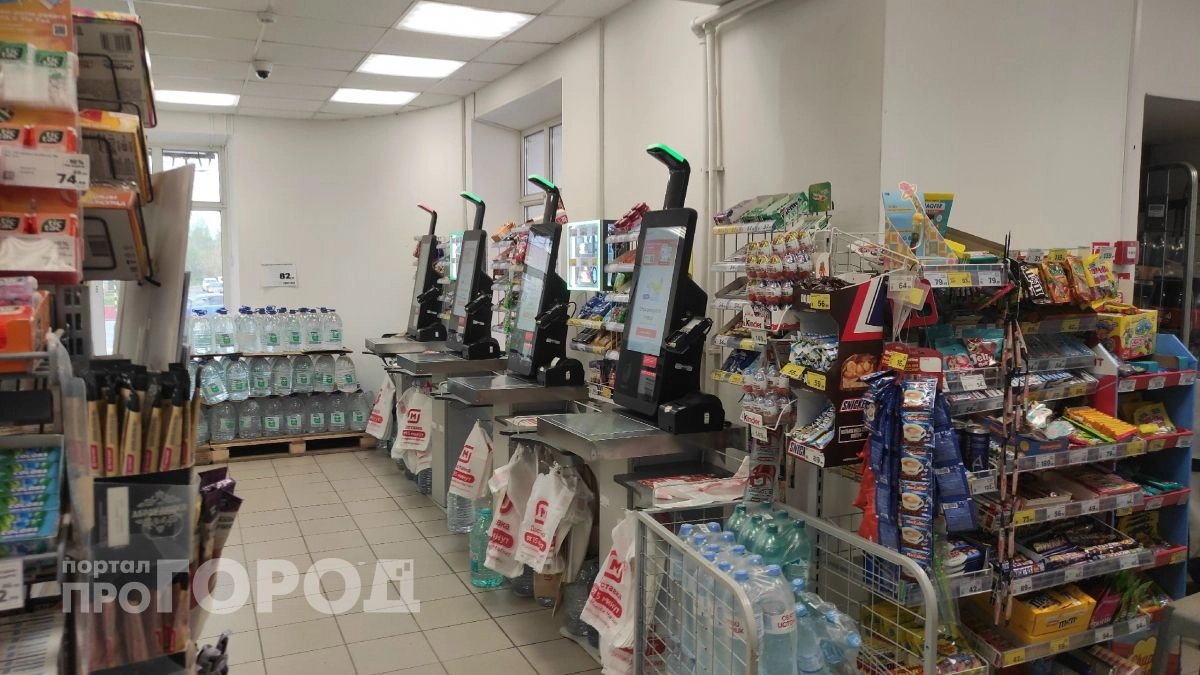 Забыла про пылесос после покупки в обычном магазине: мой способ очистить ковер от шерсти за пять минут