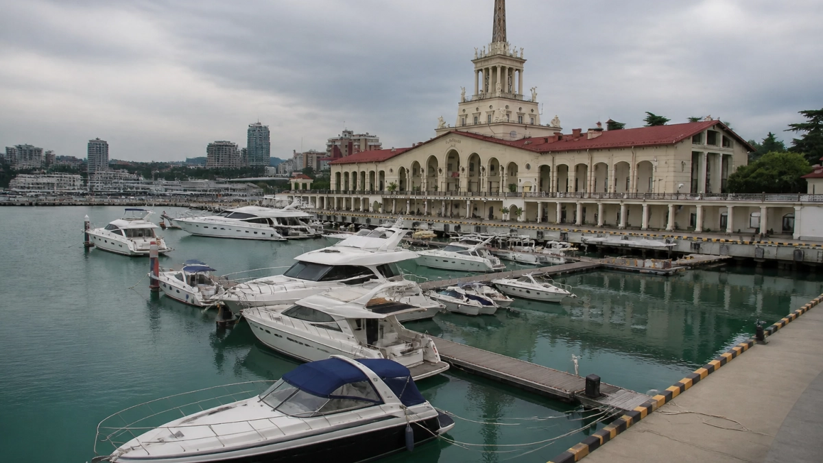 В Гидрометцентре назвали августовскую климатическую норму для Сочи и Красной Поляны