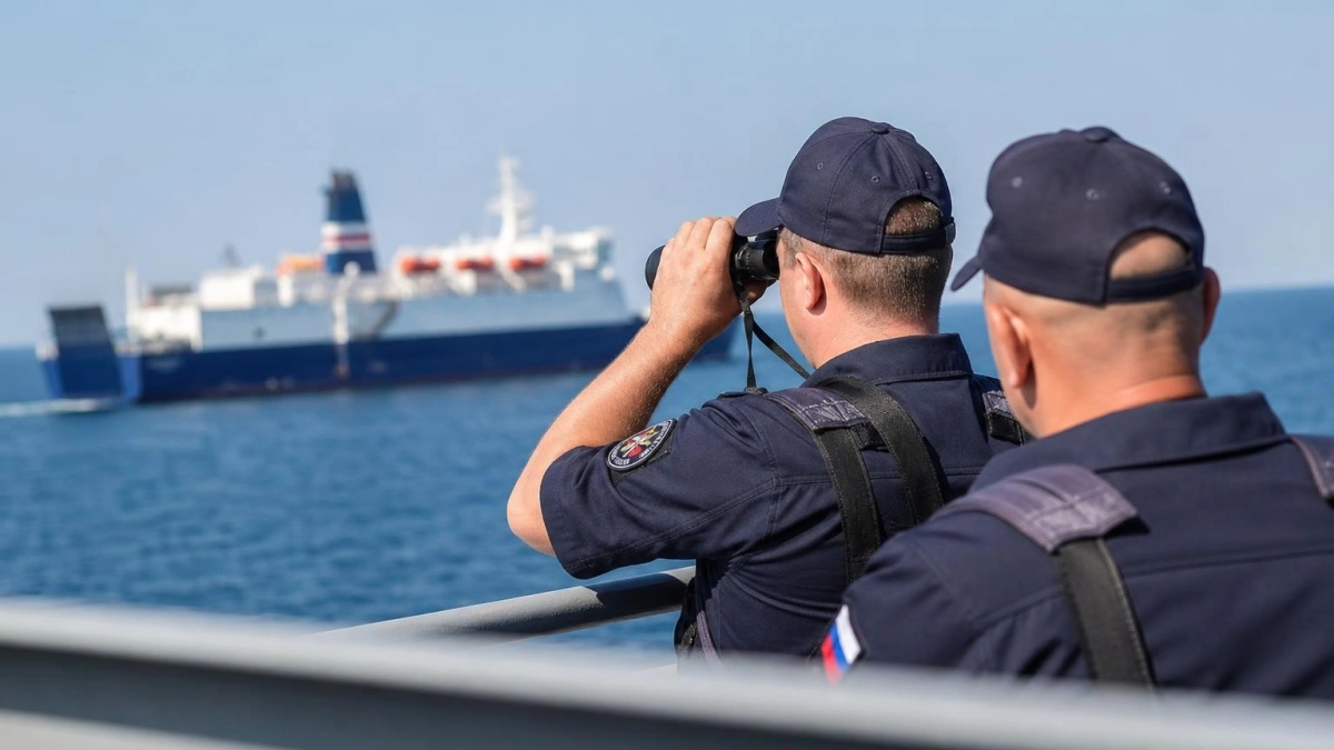 На атакованном в Черном море пароме Ural погиб спасенный ранее турецкий моряк