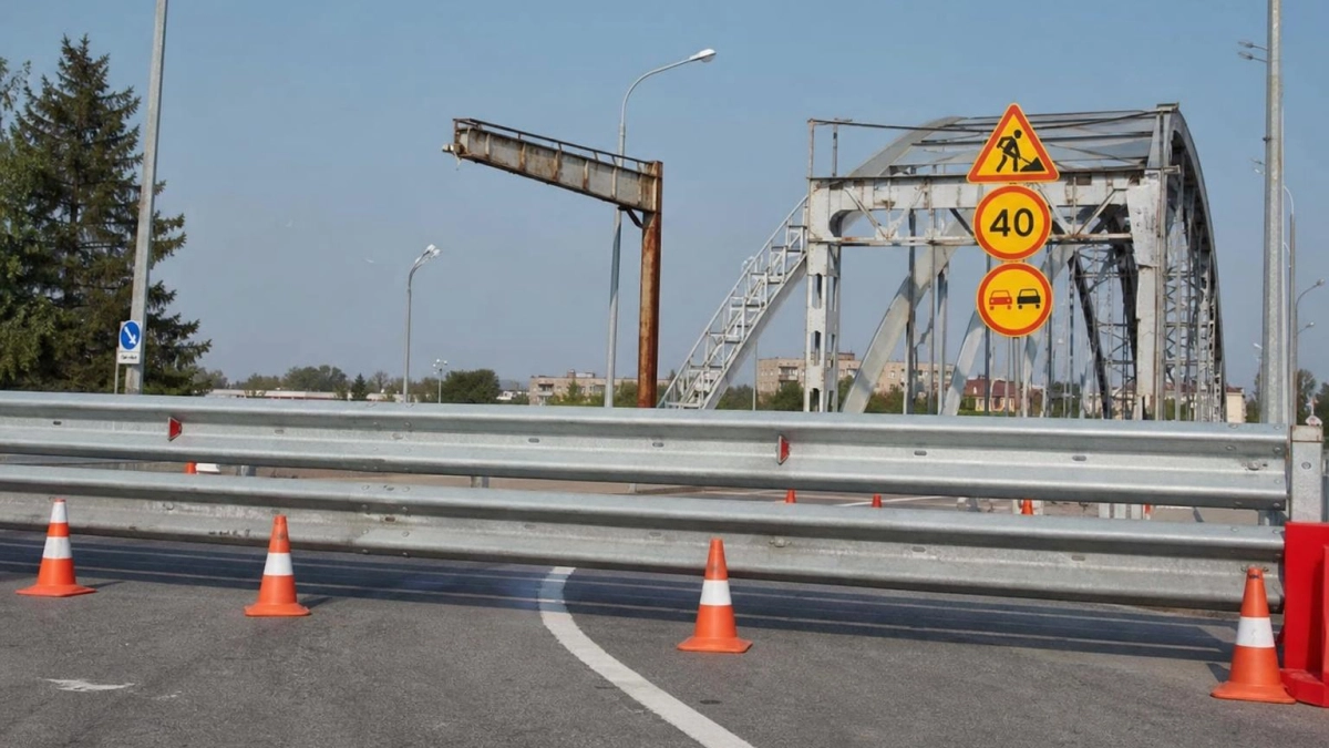 Тургеневский мост в Краснодаре временно закрыли после капремонта для диагностических испытаний