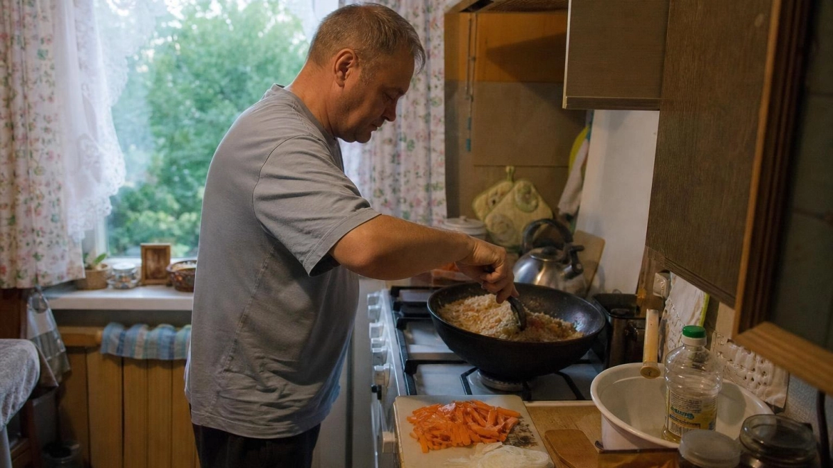Лук или мясо: почему ваш плов становится кашей и как добиться идеальной рассыпчатости с первого раза