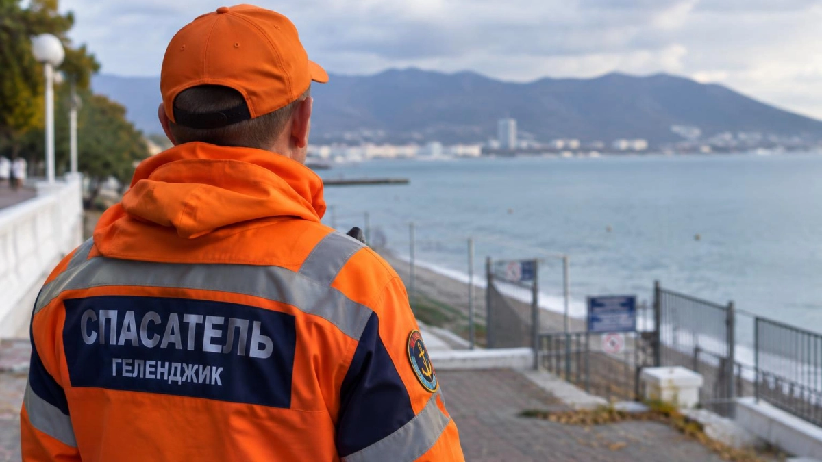 В Геленджике сирены включали трижды на фоне угрозы с моря и воздуха