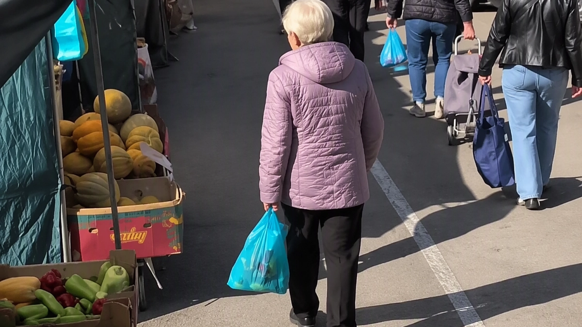 На ярмарке в Краснодаре сирена воздушной тревоги не прервала покупки