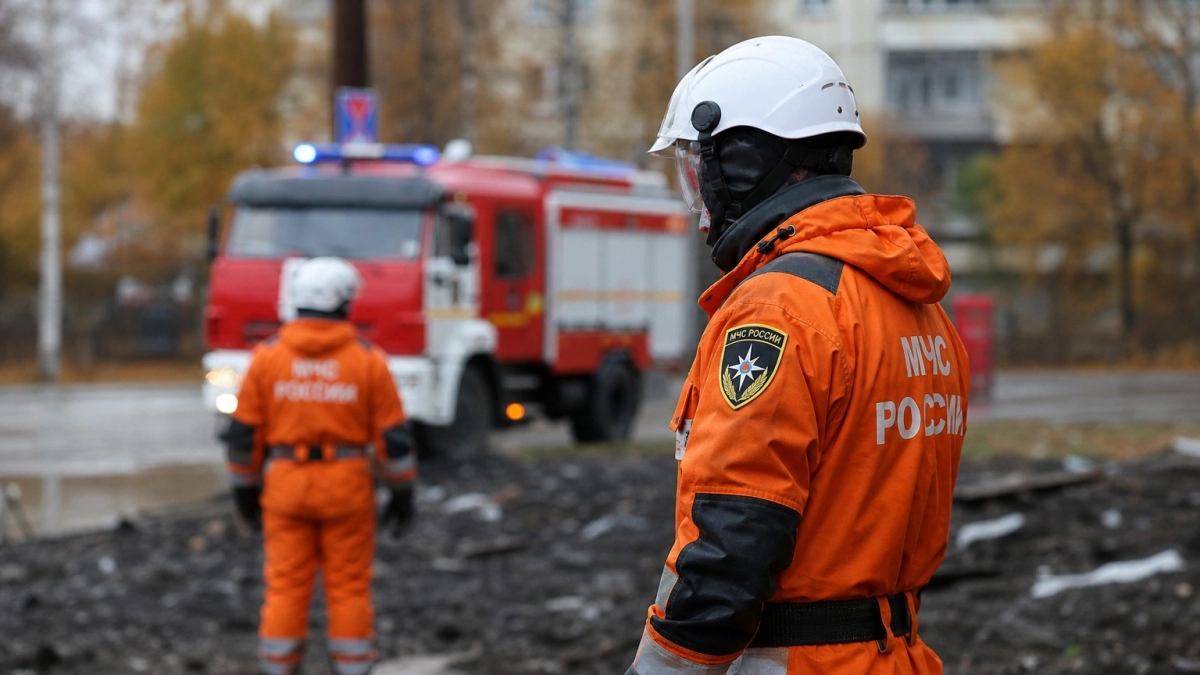 В Туапсе после падения обломков БПЛА пострадал человек и вспыхнул пожар